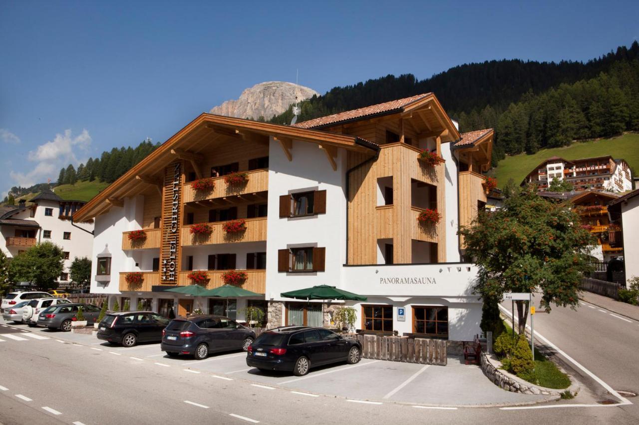 Hotel Christian Corvara In Badia Exterior photo