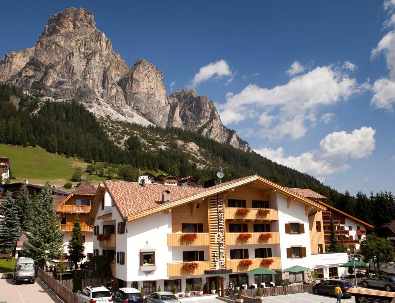 Hotel Christian Corvara In Badia Exterior photo